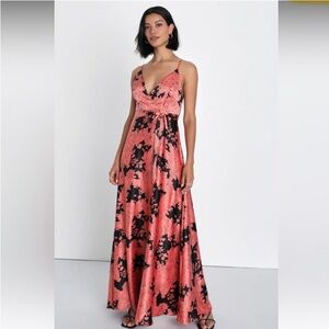 Lulus “Still the one”, XS gorgeous Maxi dress.  Excellent like new condition.